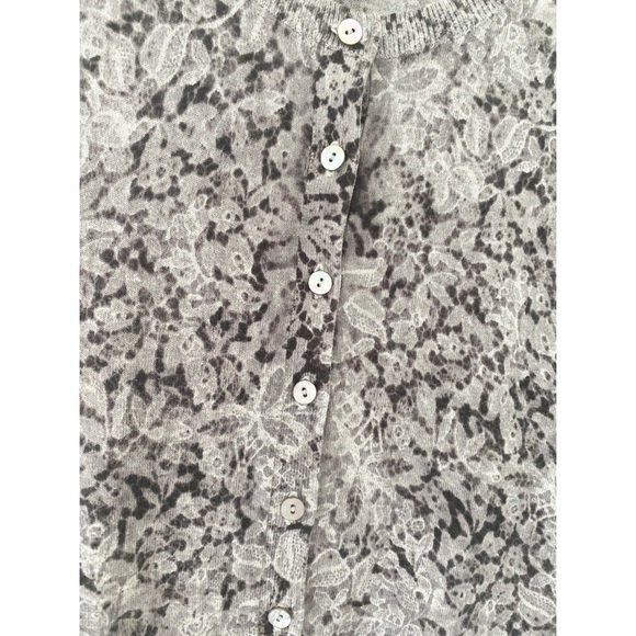 Banana Republic Floral Cardigan - Picture 2 of 4